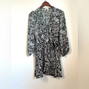 Aritzia Little Moon Dress Julep Dress Long-sleeve ruffle wrap dress print